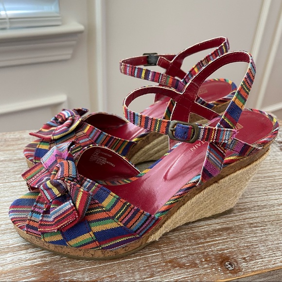 Multi-Color Espadrilles - Picture 1 of 8